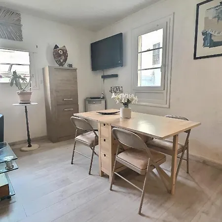 Appartement Agreable A Deux Pas Du Port *